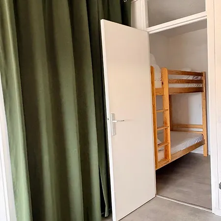 Cosy 4 Personnes, Terrasse & Vue Montagne Apartman *